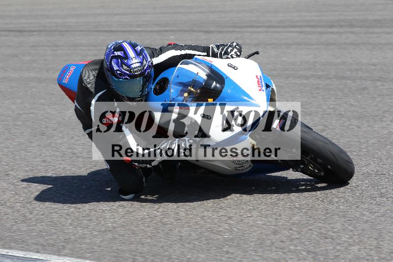 Archiv-2022/57 29.08.2022 Plüss Moto Sport ADR/Freies Fahren/45